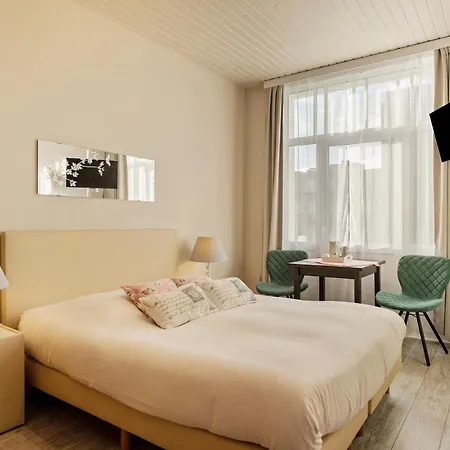 Отель Georges 3*