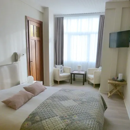 Georges Отель 3*