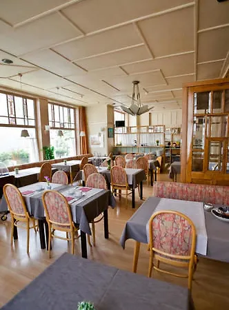 乔治酒店 3* 温都尼